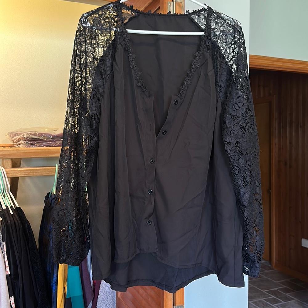 Button up lace sleeve blouse